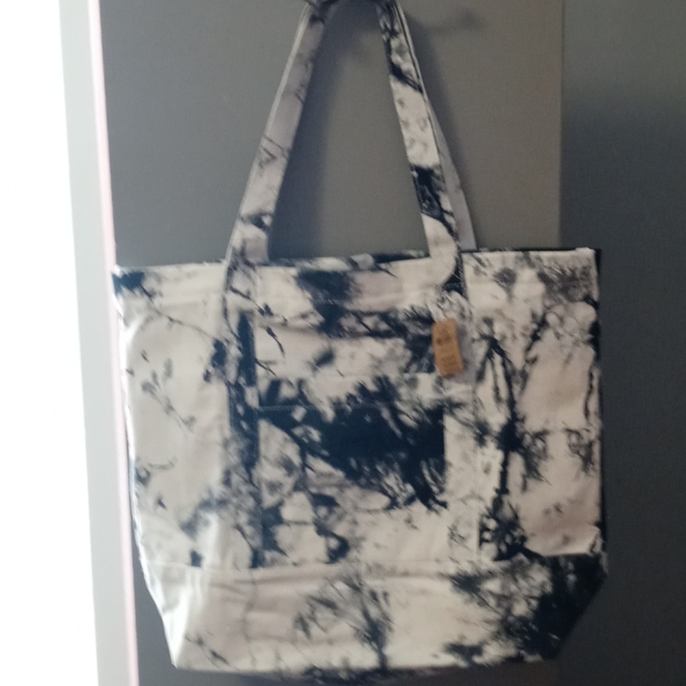 Pink tote bag